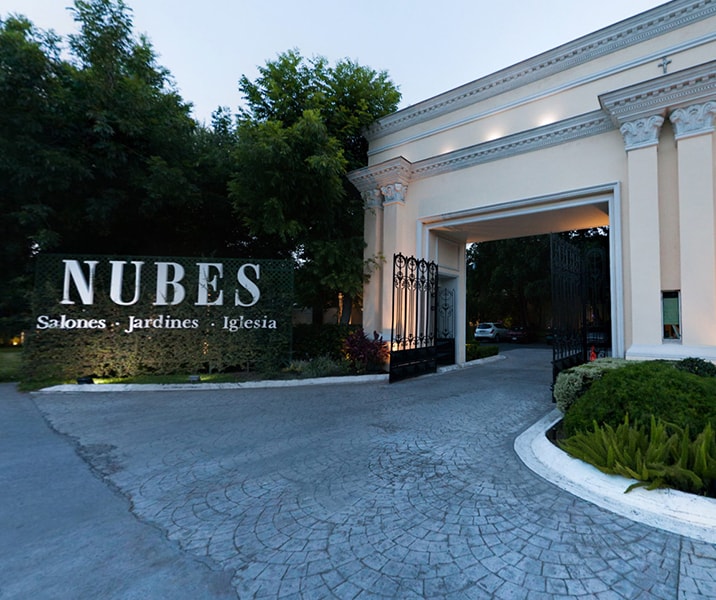 Las Nubes entrance